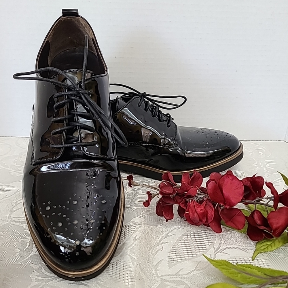 AGL Women's Sz37.5 Oxford Shoes Black Patent Leather Lace Up